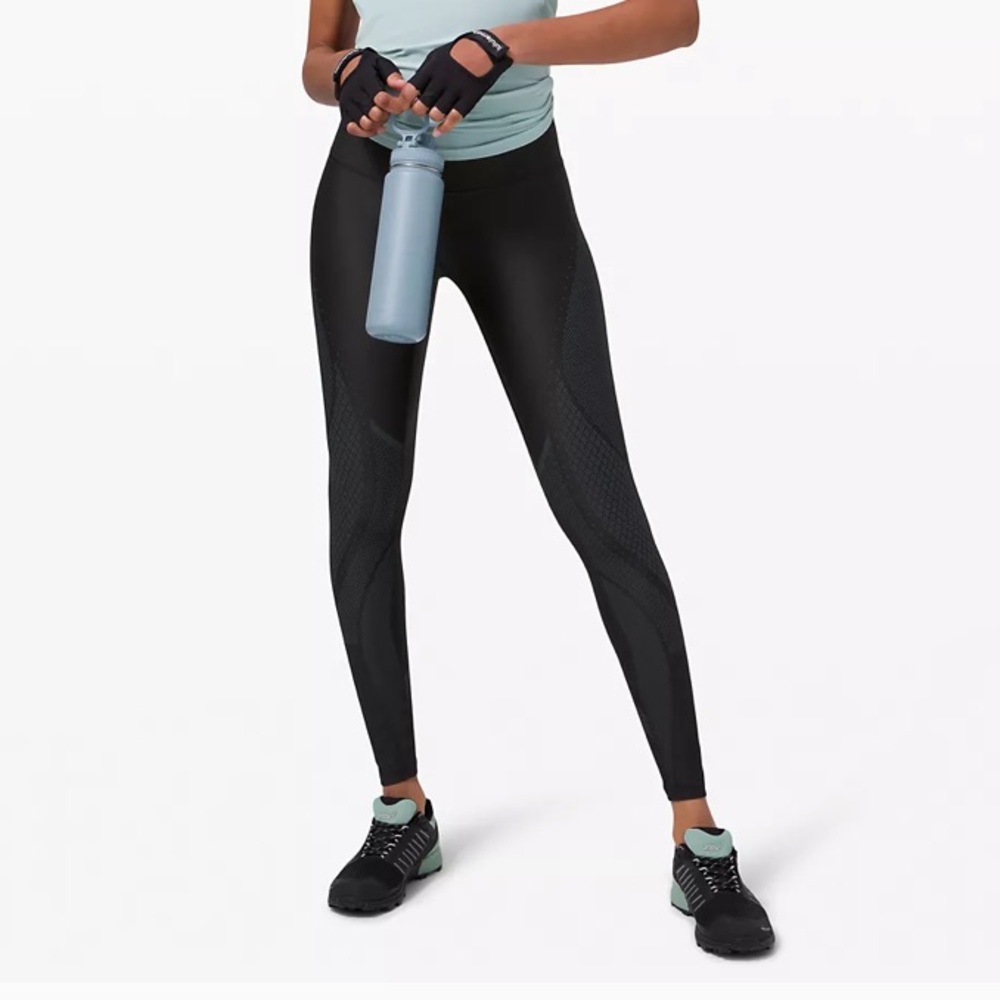 Mapped Out High-Rise Tight 28"